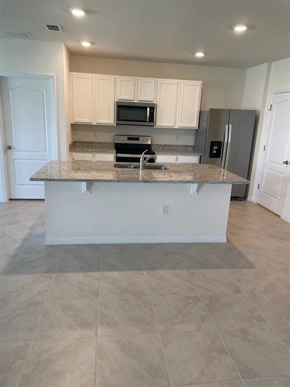 Building Photo - 5359 Douglas Fir Dr