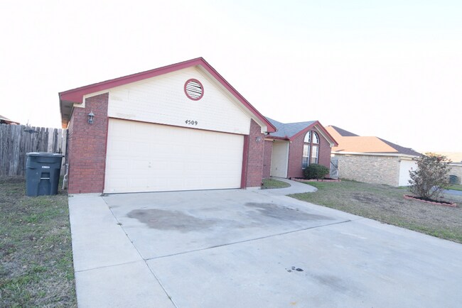 Foto del edificio - 4509 Maggie Dr