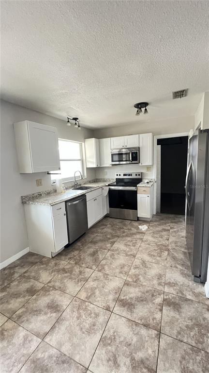 Building Photo - 8348 Angela Ct