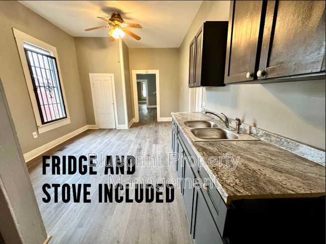 Building Photo - 3616 Maple Ave SW