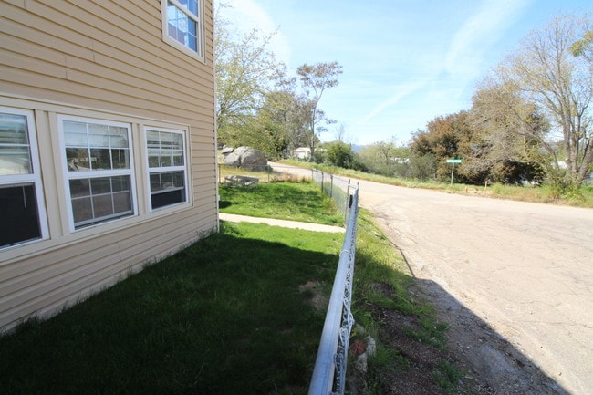 Building Photo - 29905 Dove Ave