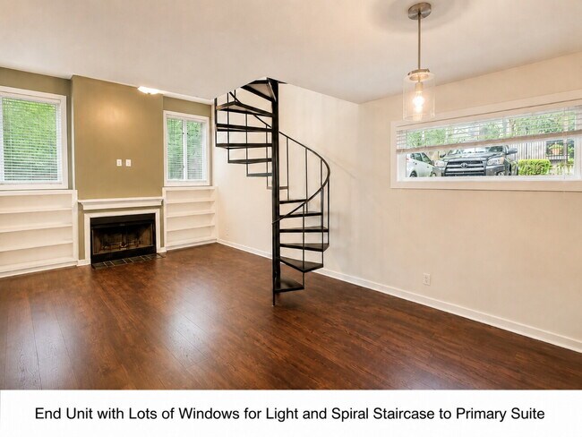 Foto del edificio - Rare Virginia Highland Loft-Style Retreat with Private Patio, Off-Street Parking, and Serious Cha...
