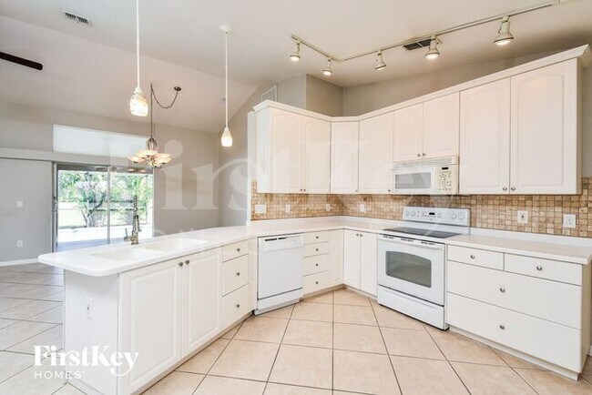 Foto del edificio - 1723 SW 43rd St