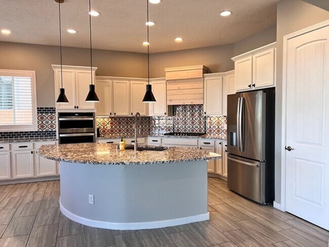 Building Photo - Beautiful Single Family Home in Desirable Subdivision Available in April 2026