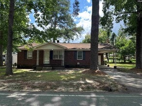 Building Photo - 1707 Northland Dr
