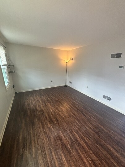 Foto del edificio - 143 Northwood Ct