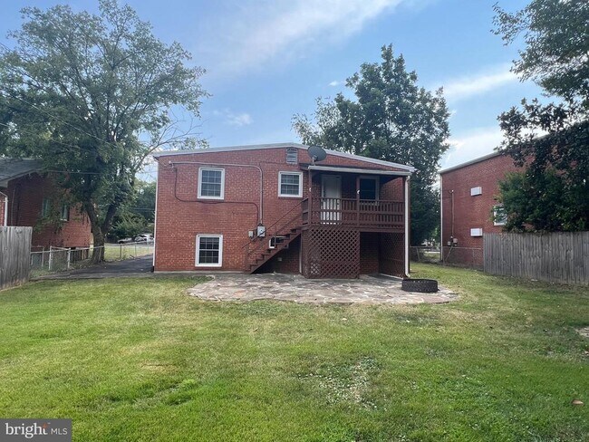 Foto del edificio - 4517 N Carlin Springs Rd