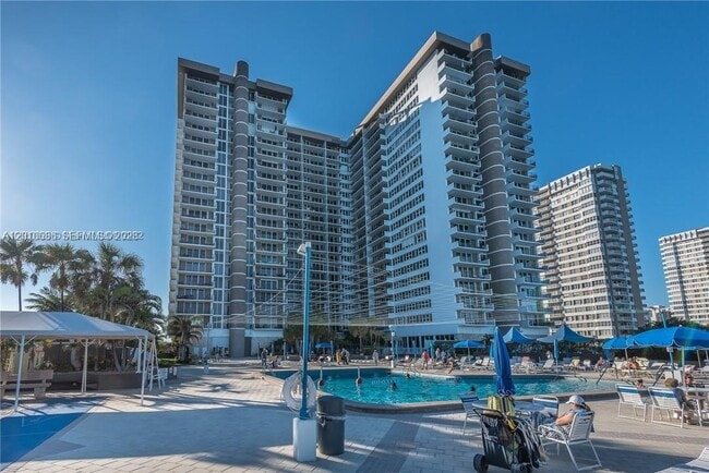 Foto del edificio - 2030 S Ocean Dr