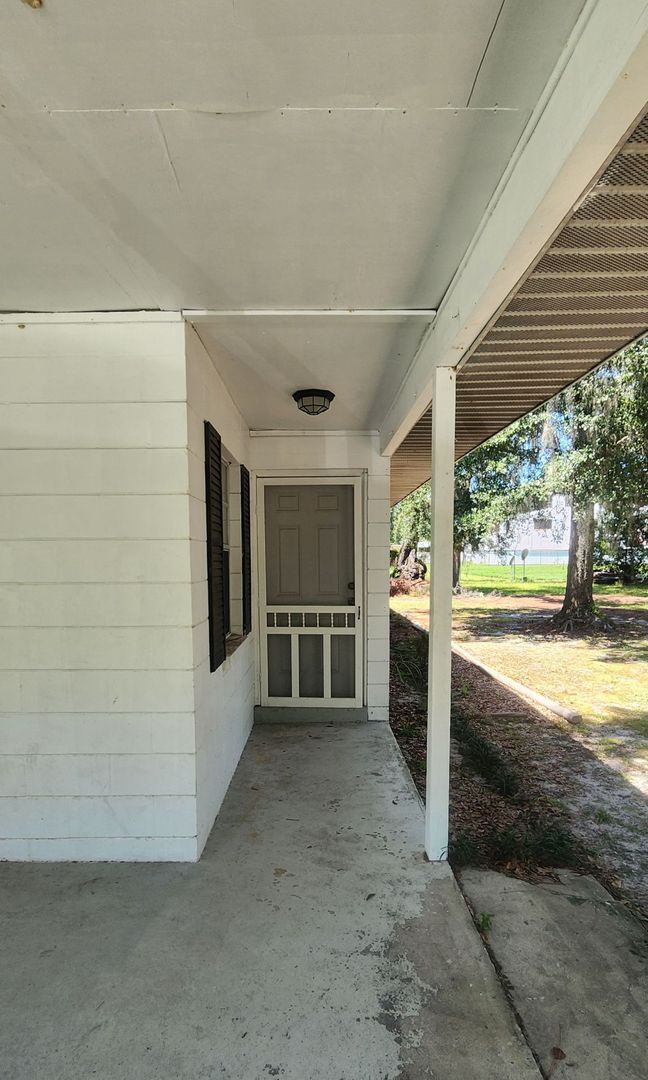 Foto del edificio - This beautifully updated 2-bedroom, 1 bath...