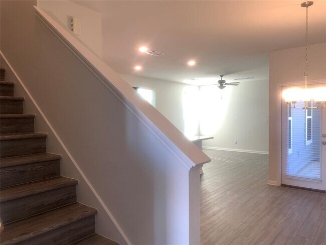 Building Photo - 369 Blue Oasis Lane, Leander, TX 78641 - 4...