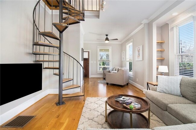 Building Photo - 570 Flat Shoals Ave SE