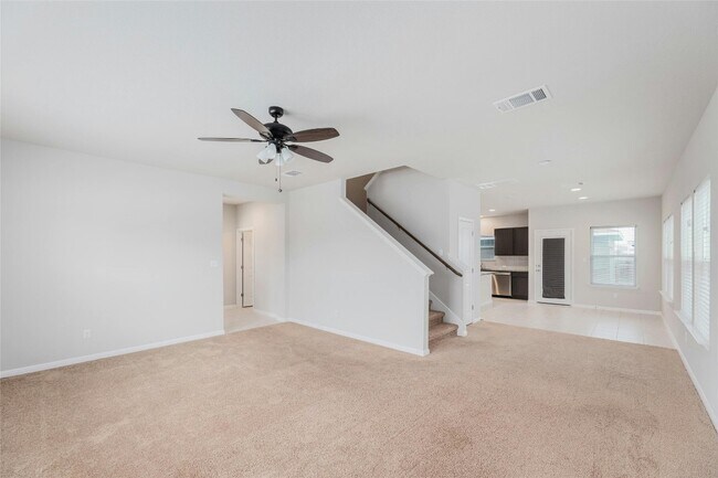 Foto del edificio - 303 Charter Oak Dr
