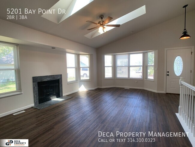 Building Photo - 2 Bedroom House