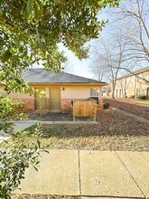 Building Photo - 100 Ballygar St