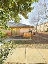 Building Photo - 100 Ballygar St