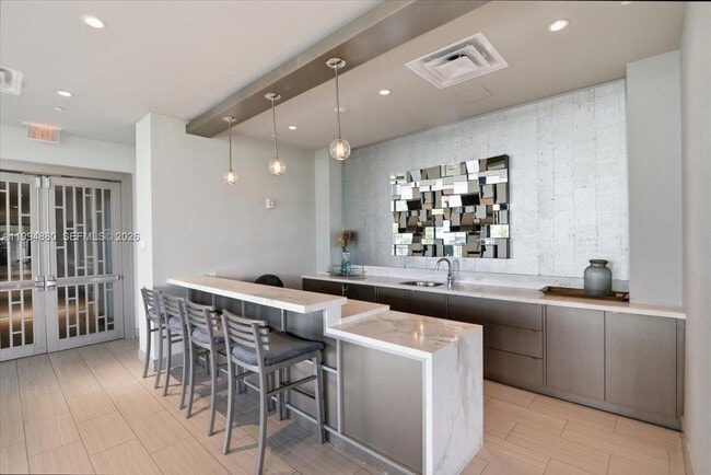 Building Photo - 5300 Paseo Blvd