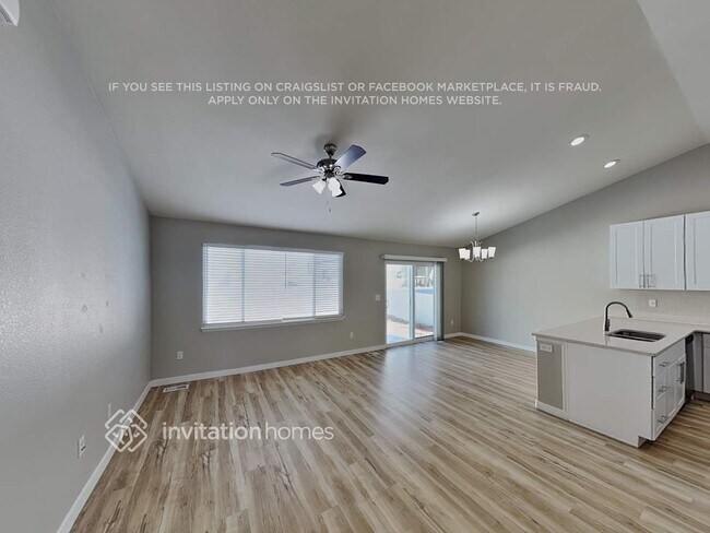 Foto del edificio - 8767 16th St