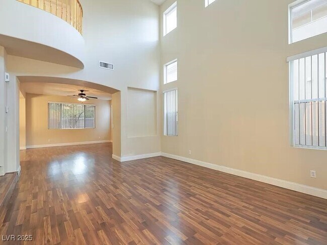 Building Photo - 3421 Sun Rhythm St