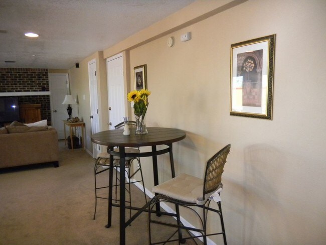 Building Photo - 1 Bd 1 Bath in Boulder
