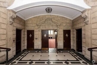 Building Photo - 16 Balmoral St