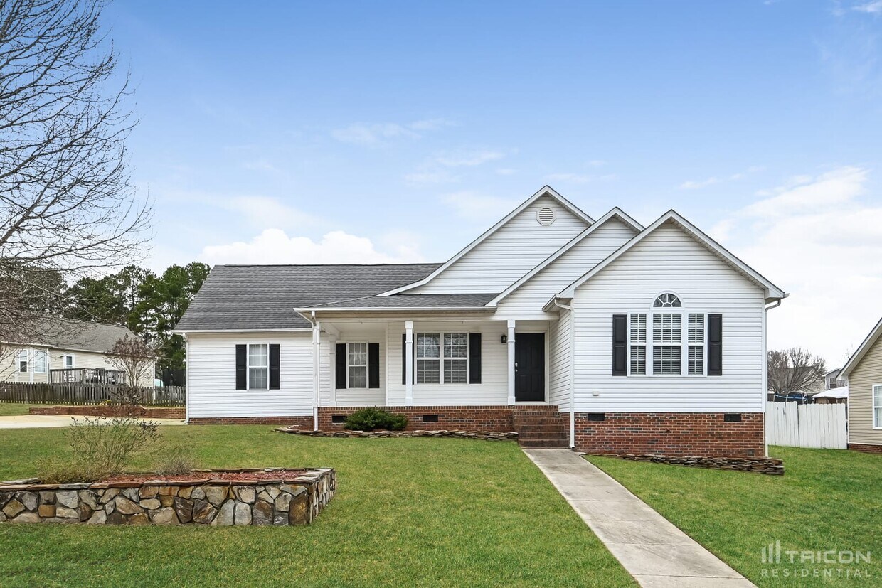 292 Cambridge Drive Angier NC House for Rent in Angier, NC