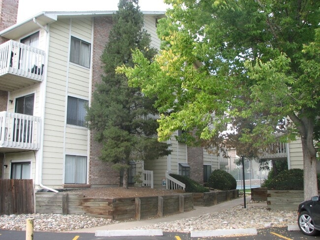 Building Photo - 12526 E Cornell Ave
