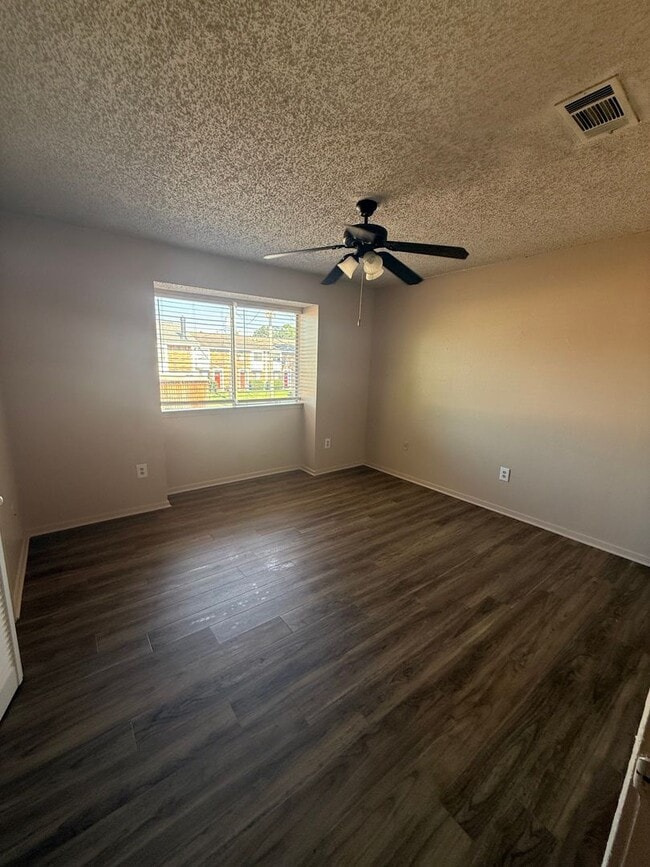 Photo - 8911-8915 GSRI Ave Townhome