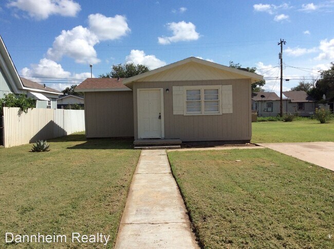 Building Photo - 1 br, 1 bath House - 208 SE 6th Street