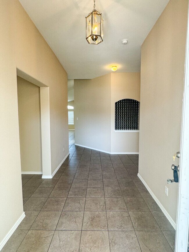 Foto del edificio - Perfect location! 4/2 home!