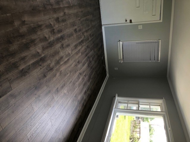 Foto del edificio - 12083 Winchester Ave