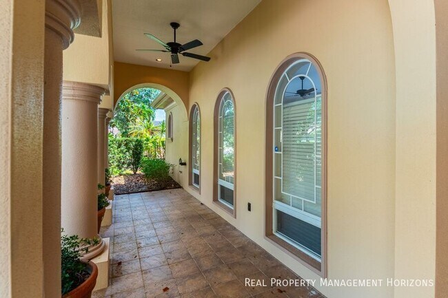 Foto del edificio - 6914 Stanhope Pl