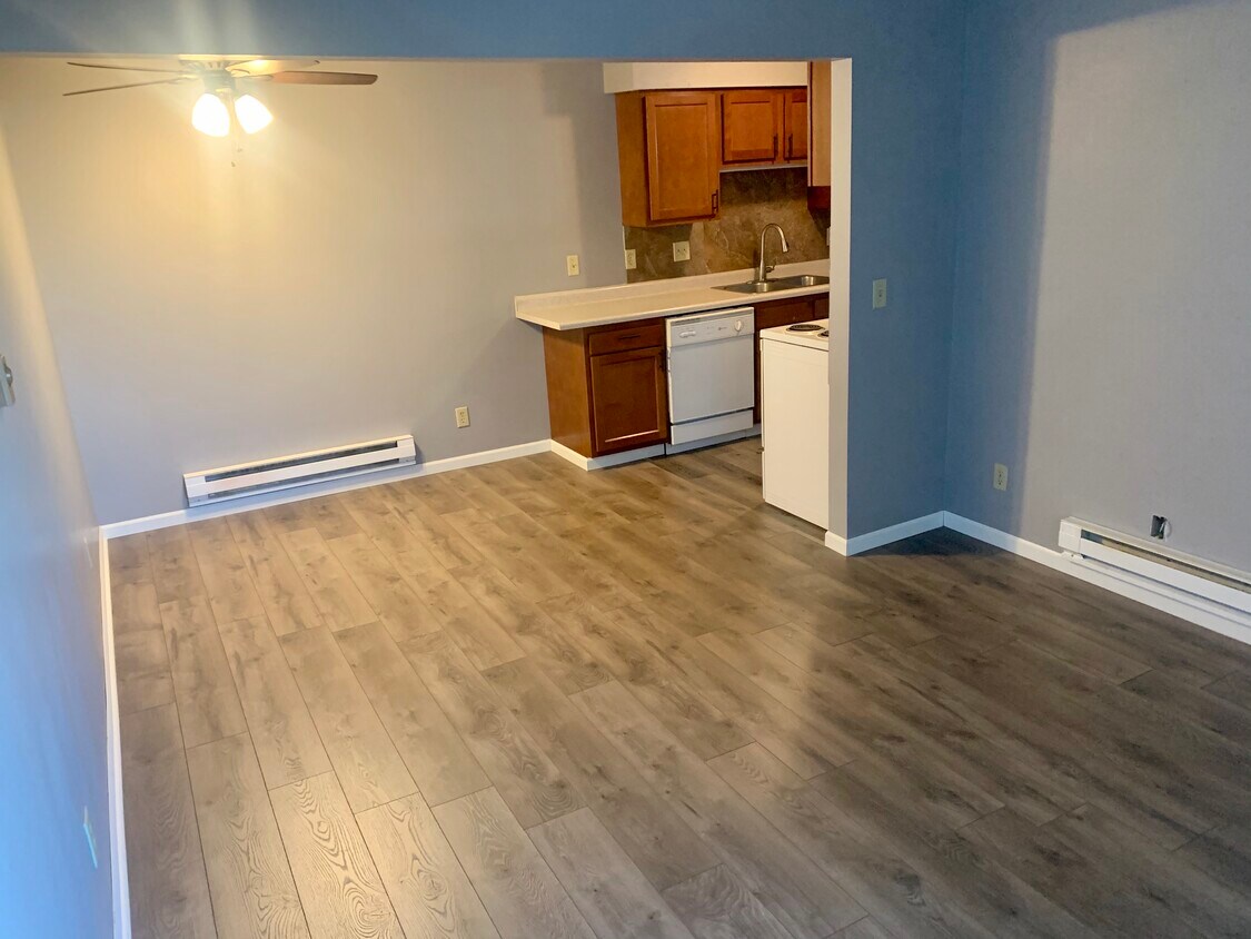 Main living space - 3020 East Ave S