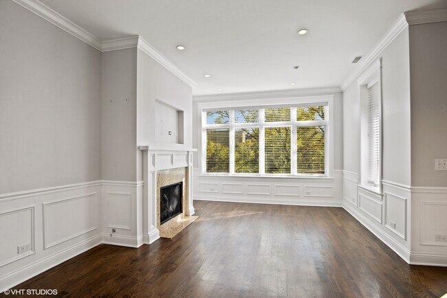 Foto del edificio - 3518 N Wilton Ave