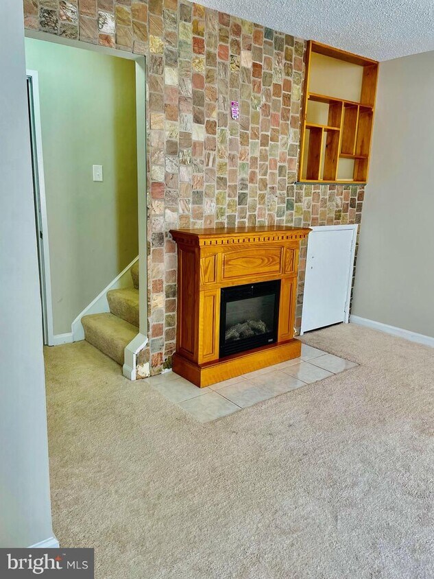 8627 Village Way Unit 8627, Alexandria, VA 22309 Condo for Rent in