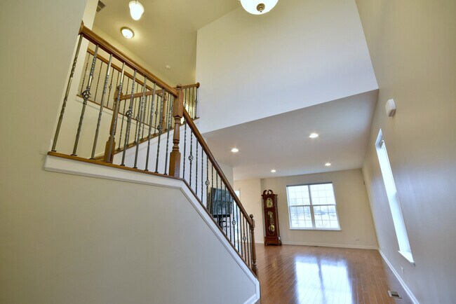 Foto del edificio - 147 Birch Ln