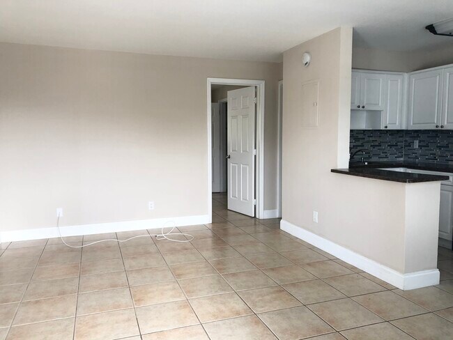 Foto del edificio - 715 NE 6th St