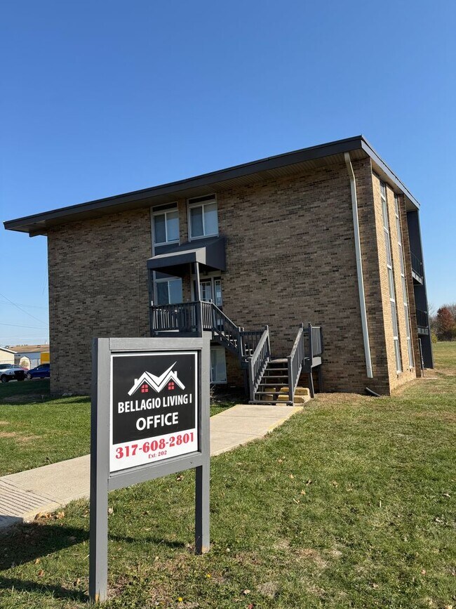 Foto del edificio - Experience Luxury Living at Bellagio Living I: Modern Apartments in Lawrence, Indiana