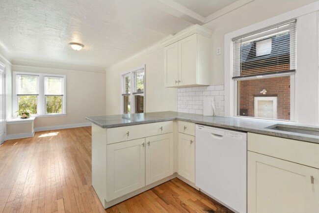 Foto del edificio - 3460 Haverhill St