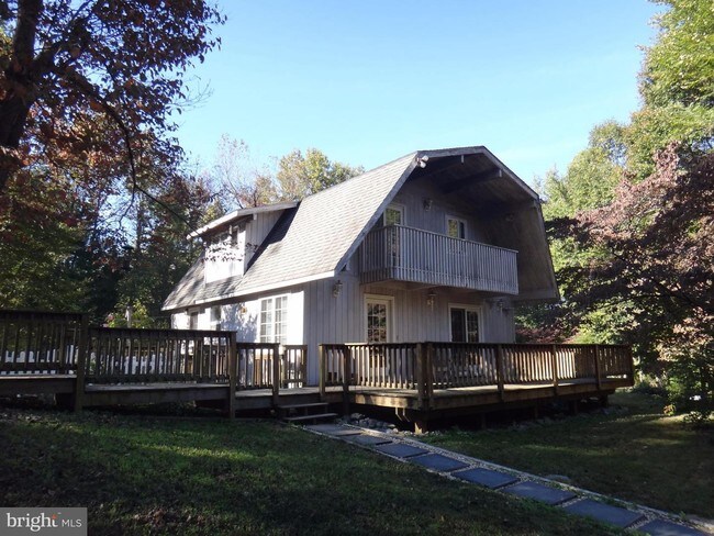 Building Photo - 16905 Croom Rd