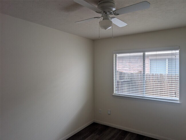 Foto del edificio - 1822 Fergus Park Ct