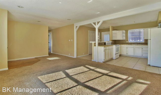Foto del edificio - 3 br, 1 bath House - 308 Half Street