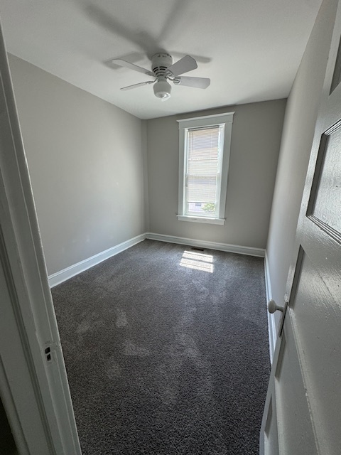 Foto del edificio - 3105 Normount Ave
