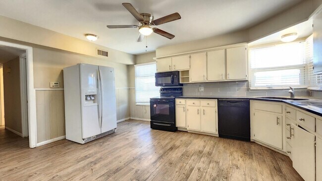 Foto del edificio - 4319 40th St