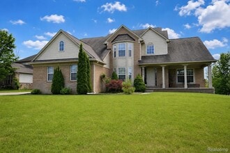 Building Photo - 4890 Spring Meadow Dr