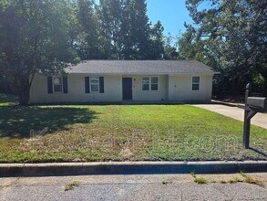 Building Photo - 3630 Columbine Dr