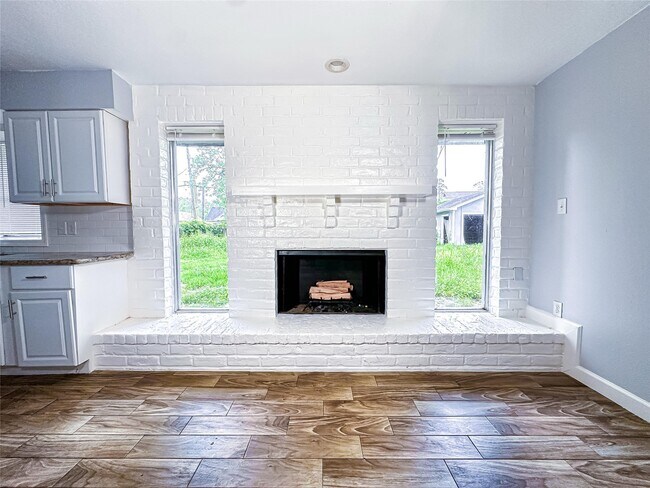Foto del edificio - 122 Wood Manor Ln