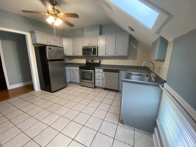 Foto del edificio - 58 Shawmut Ave