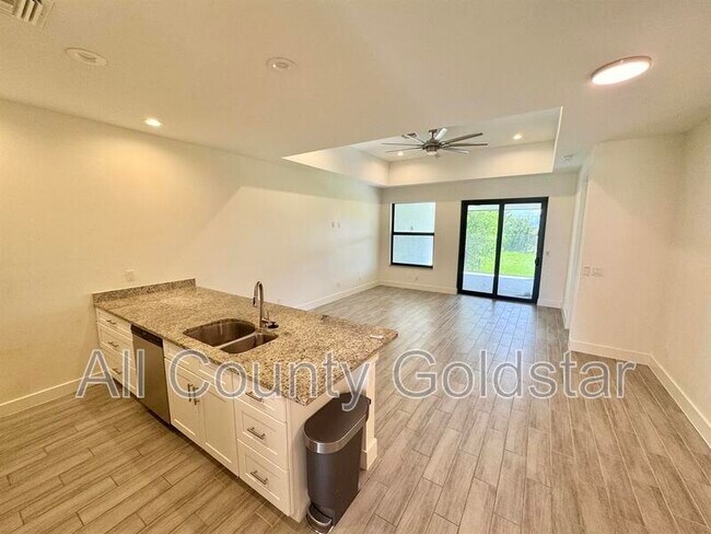 Building Photo - 3924 San Rocco Dr