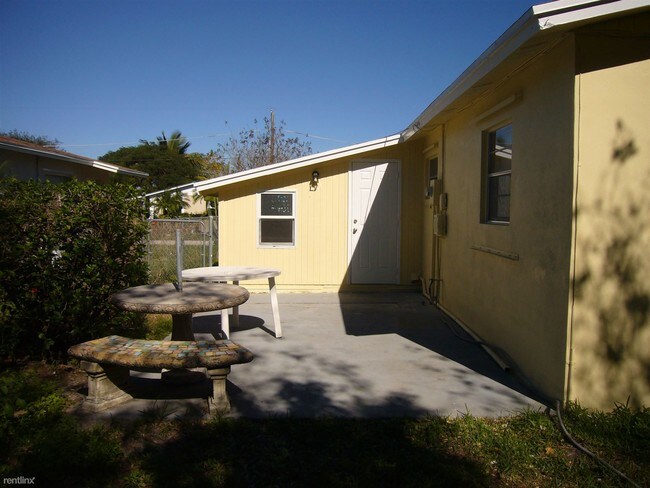 Building Photo - 3 br, 2 bath House - 904 Cheyenne Street