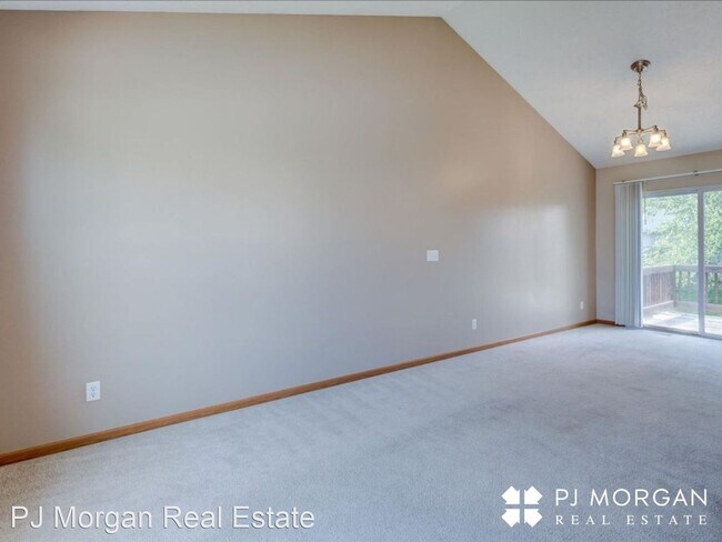 Foto del edificio - 3 br, 2 bath House - 16127 Cottonwood Ave.